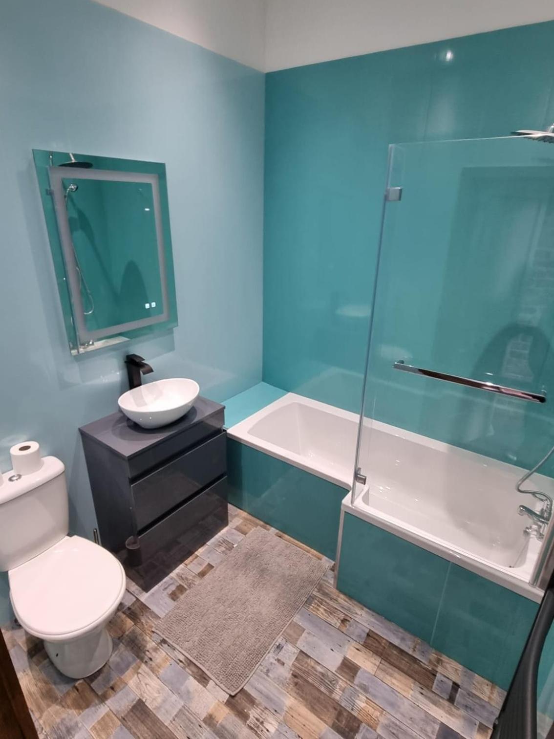 New With Free Offstreet Parking The Old Drill Hall 3 Apartment